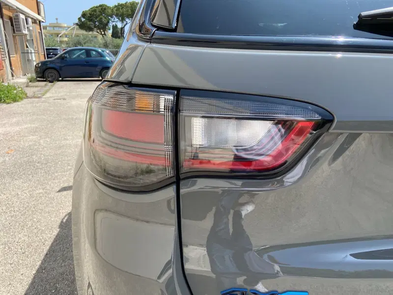 Jeep Compass nuova a Chieti (10)