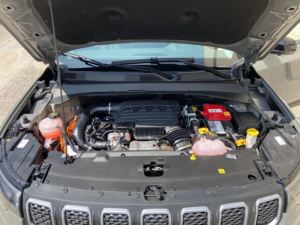 Jeep Compass nuova a Chieti (13)