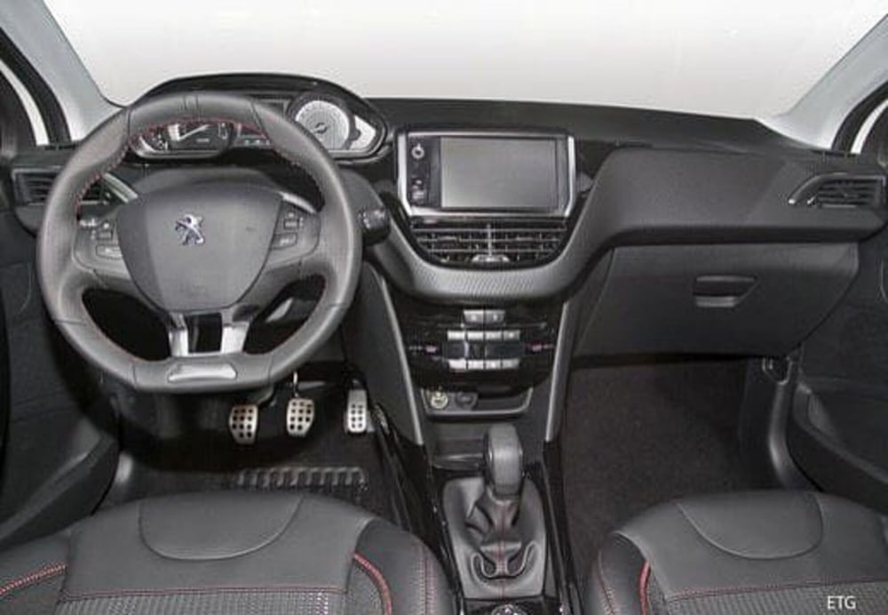 Peugeot 2008 usata a Potenza (17)
