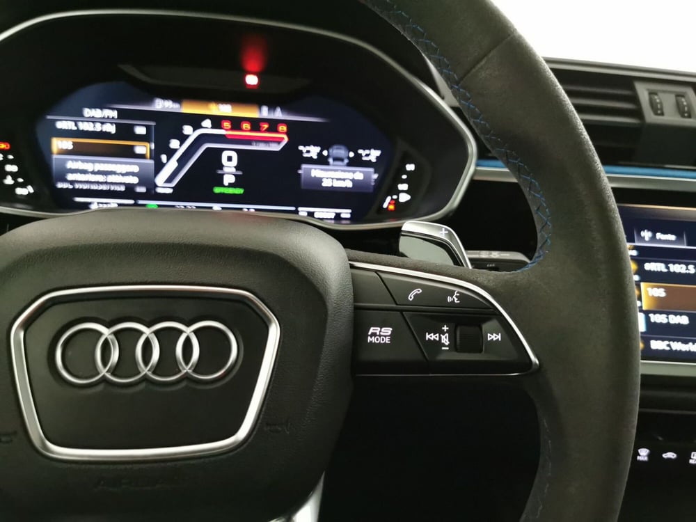 Audi RS Q3 Sportback usata a Chieti (11)