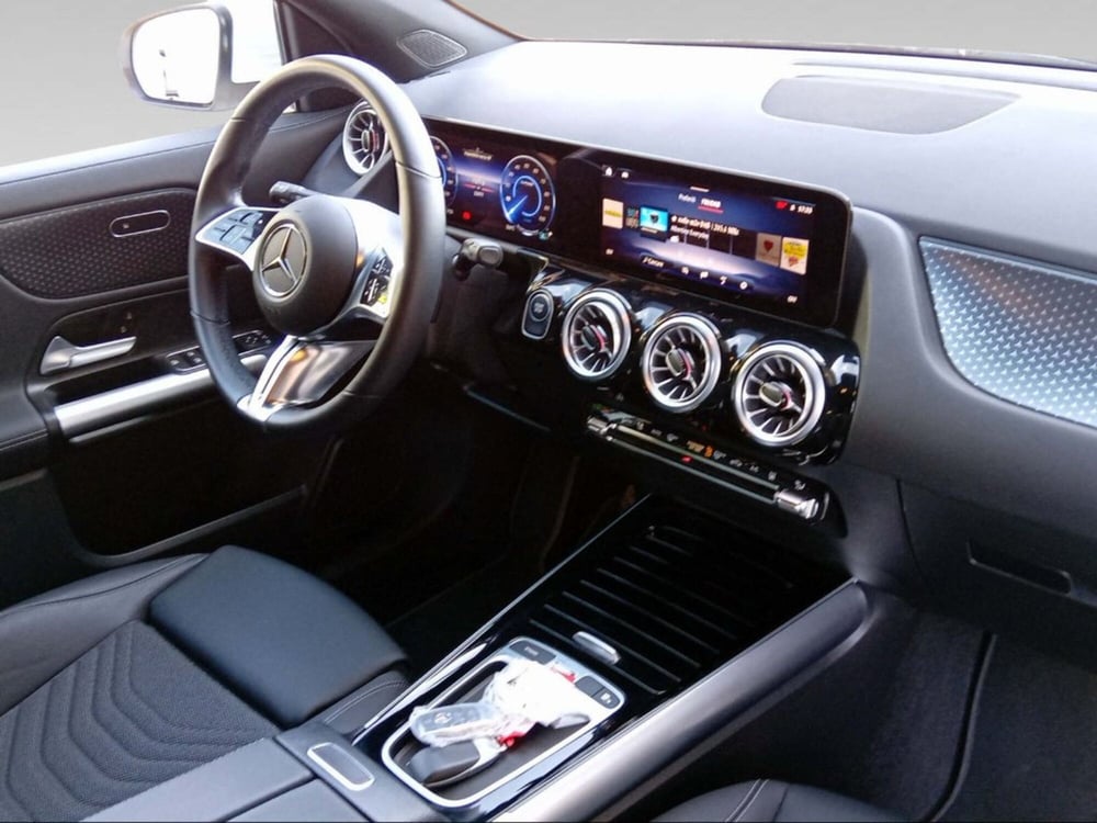 Mercedes-Benz EQA usata a Firenze (12)