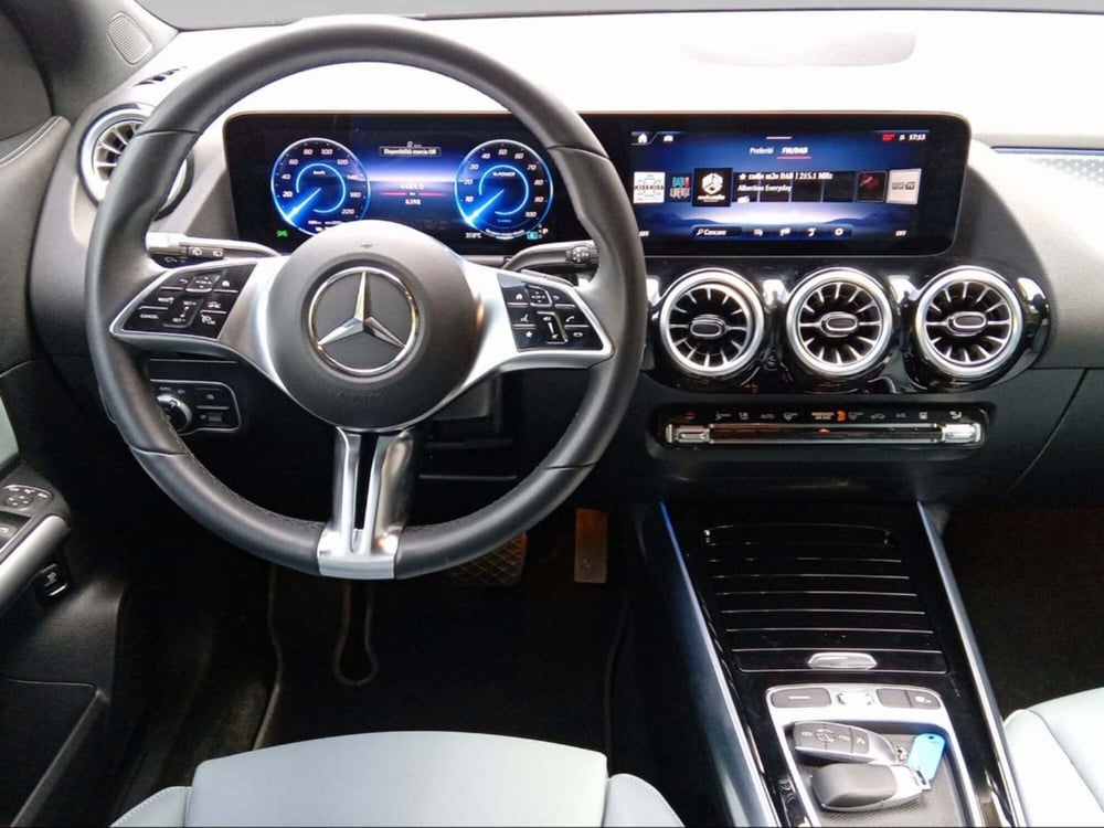 Mercedes-Benz EQA usata a Firenze (11)