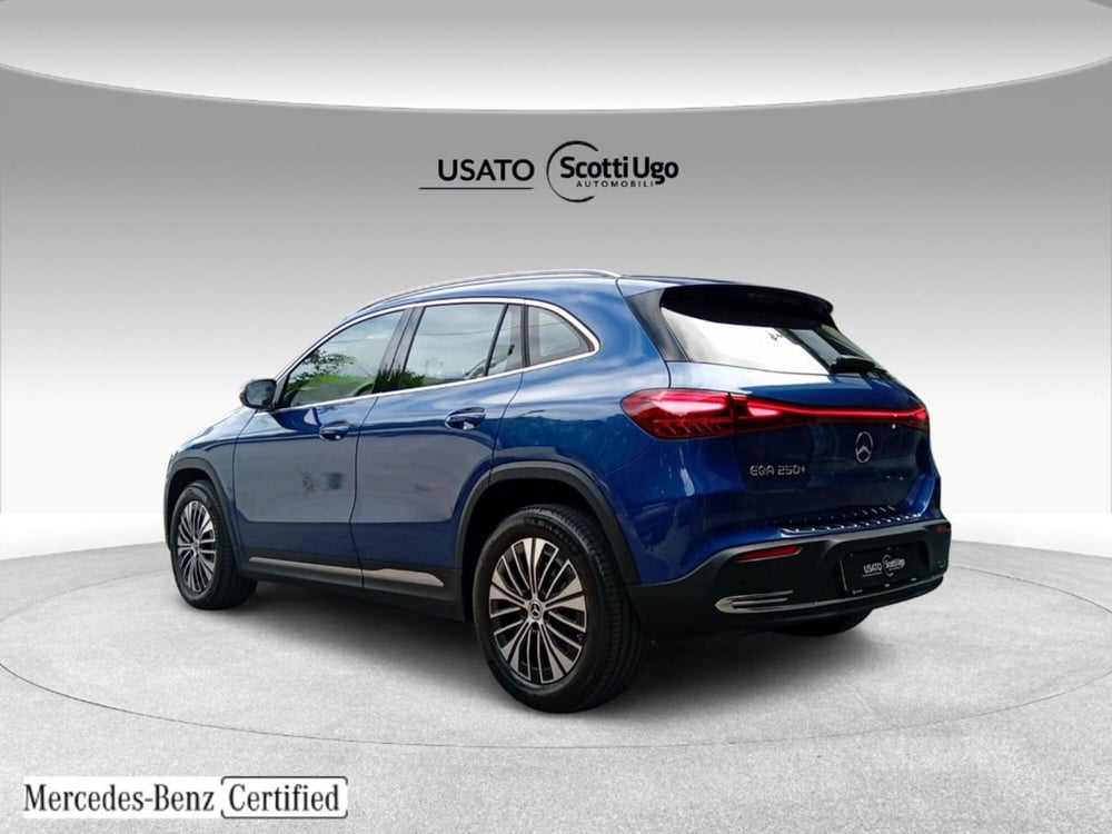 Mercedes-Benz EQA usata a Firenze (6)