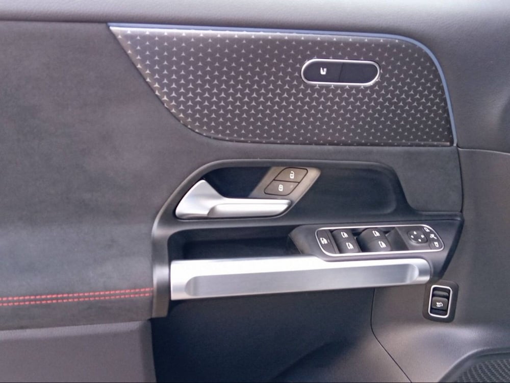 Mercedes-Benz EQB usata a Firenze (17)
