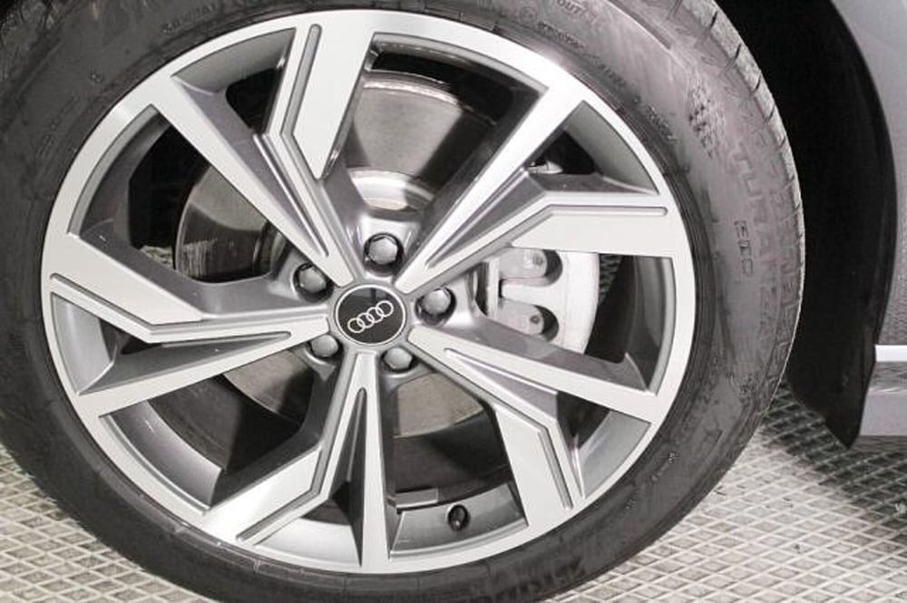 Audi Q4 Sportback usata a Novara (10)