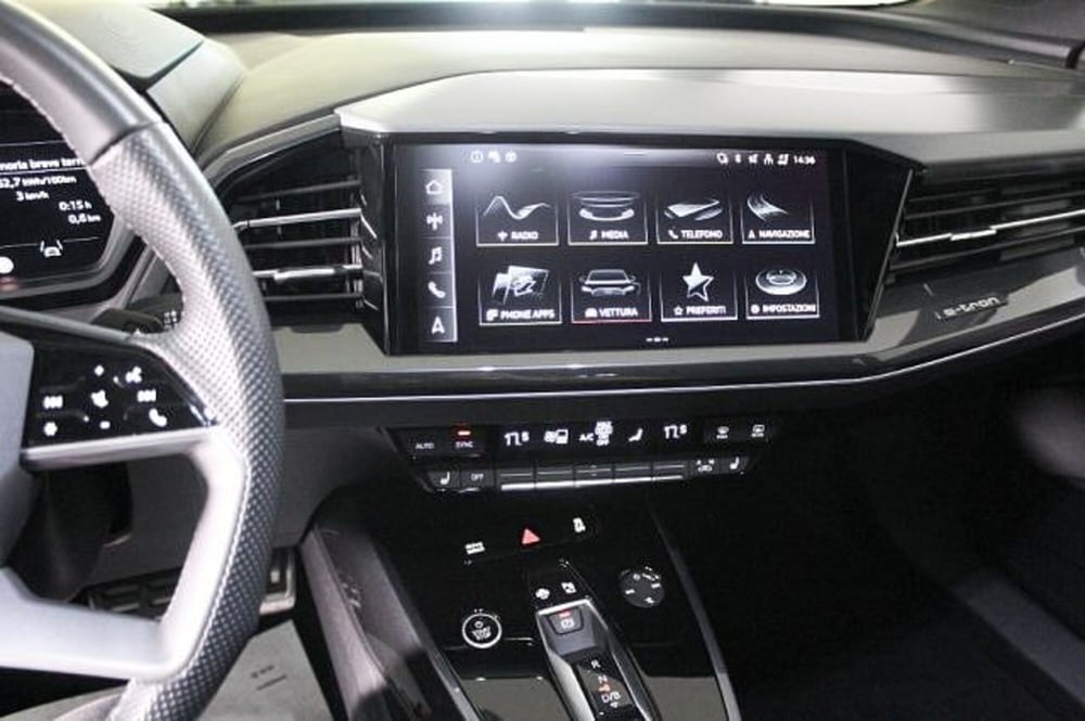 Audi Q4 Sportback usata a Novara (4)
