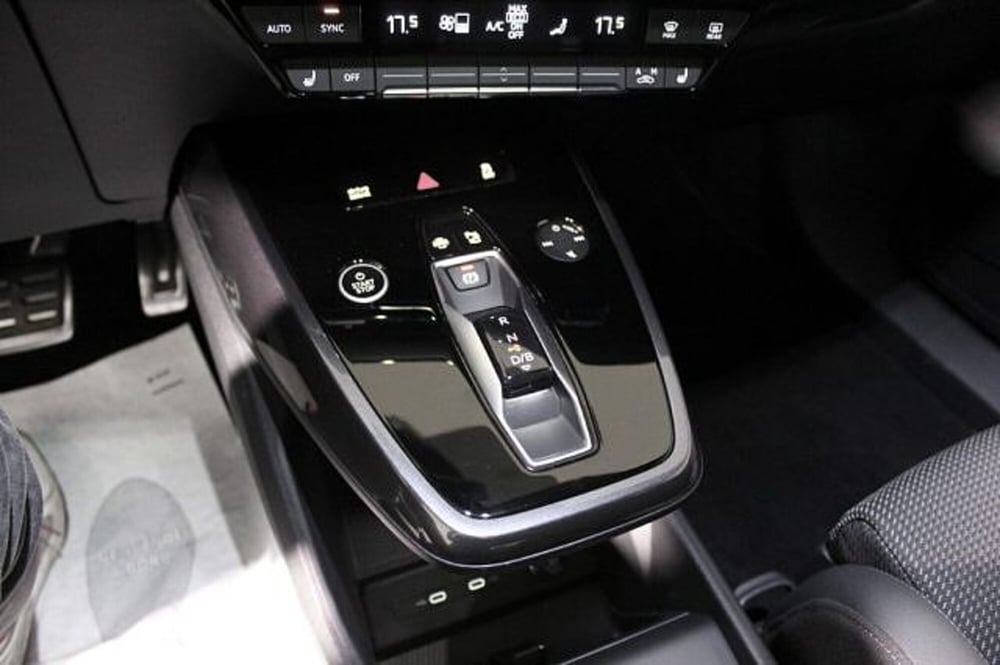 Audi Q4 Sportback usata a Novara (6)