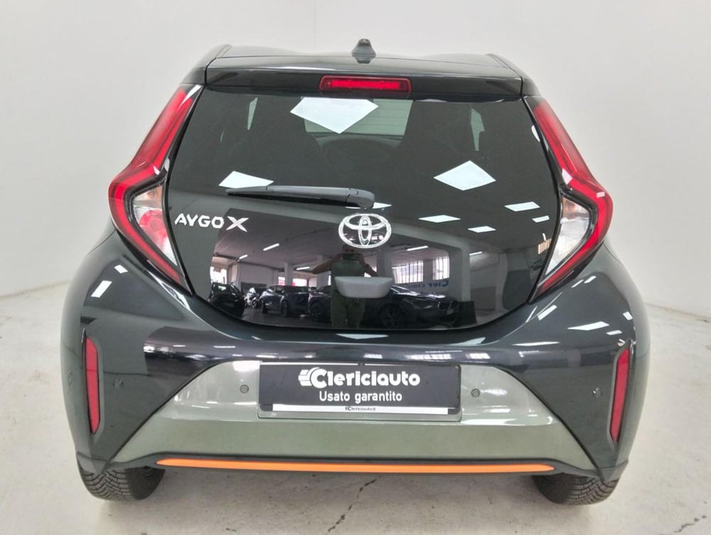 Toyota Aygo X usata a Como (7)