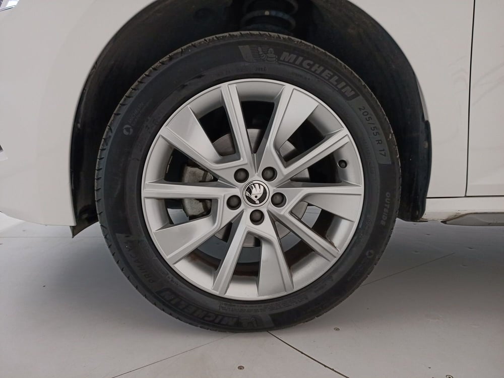 Skoda Kamiq usata a Matera (15)
