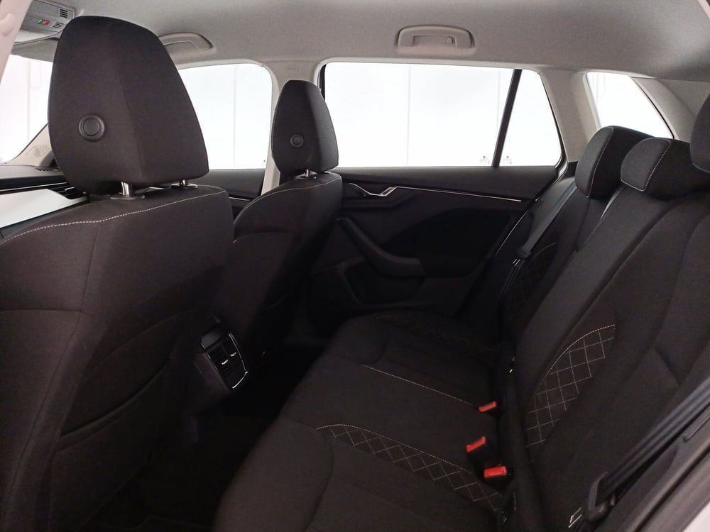 Skoda Kamiq usata a Bari (8)
