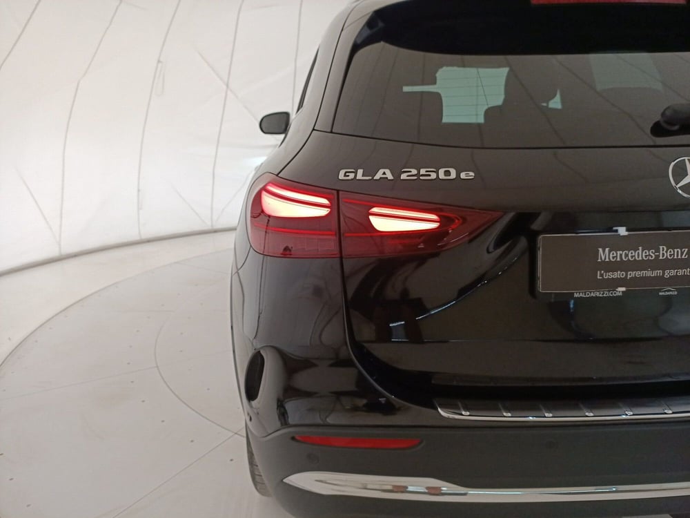 Mercedes-Benz GLA SUV usata a Bari (11)