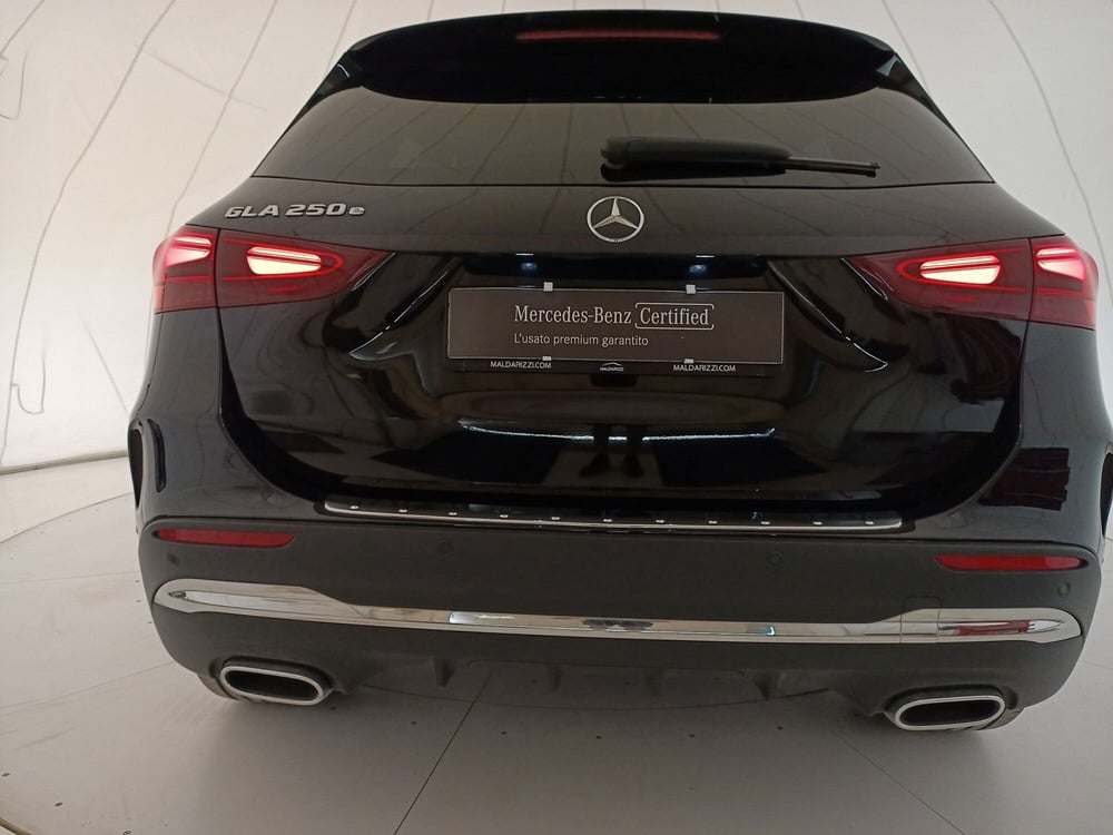 Mercedes-Benz GLA SUV usata a Bari (14)