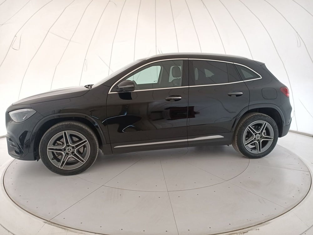 Mercedes-Benz GLA SUV usata a Bari (2)
