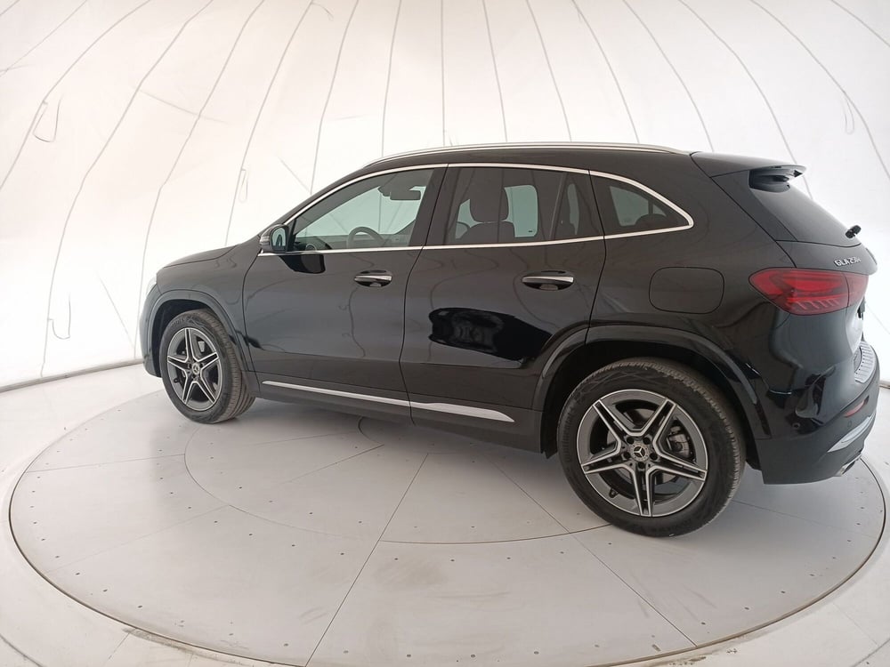 Mercedes-Benz GLA SUV usata a Bari (3)