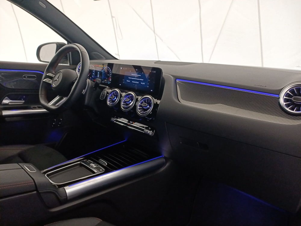 Mercedes-Benz GLA SUV usata a Bari (7)