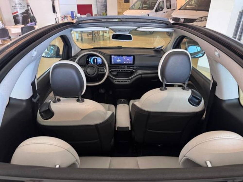 Fiat 500e Cabrio usata a Brescia (12)