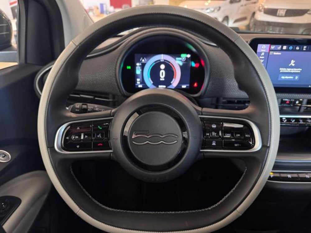 Fiat 500e Cabrio usata a Brescia (16)
