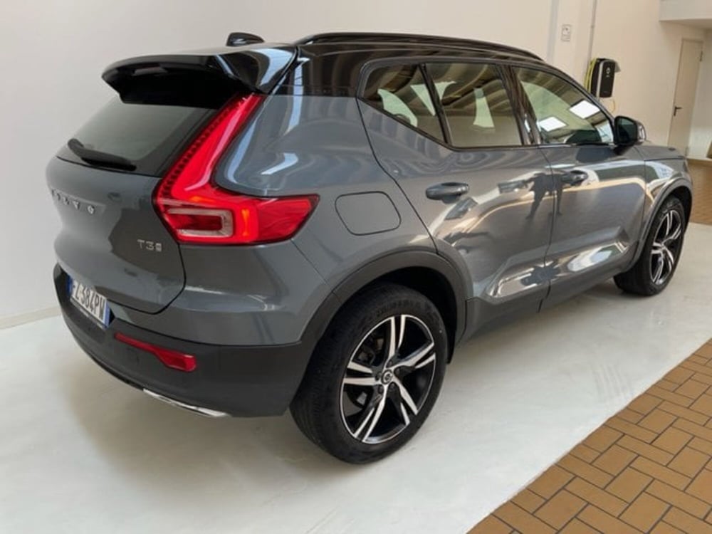 Volvo XC40 usata a Cosenza (3)
