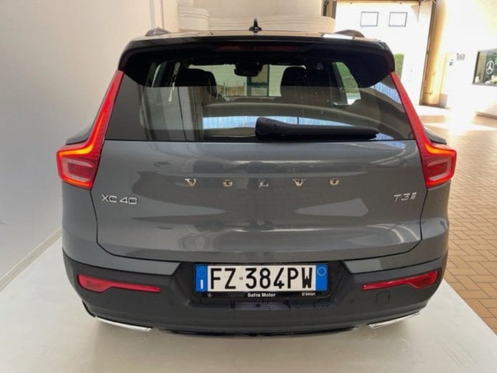 Volvo XC40 usata a Cosenza (4)