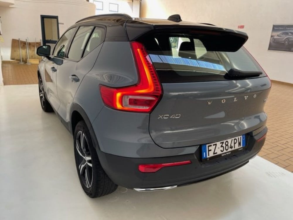 Volvo XC40 usata a Cosenza (5)