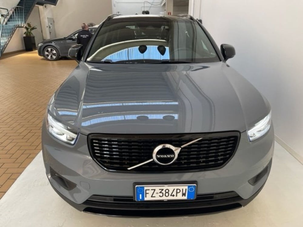 Volvo XC40 usata a Cosenza (7)