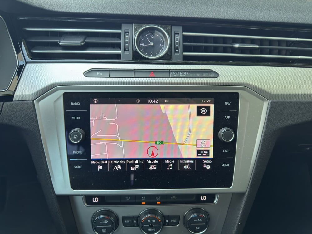 Volkswagen Passat Variant usata a Cosenza (15)