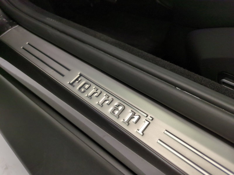Ferrari Roma Coupé usata a Avellino (16)