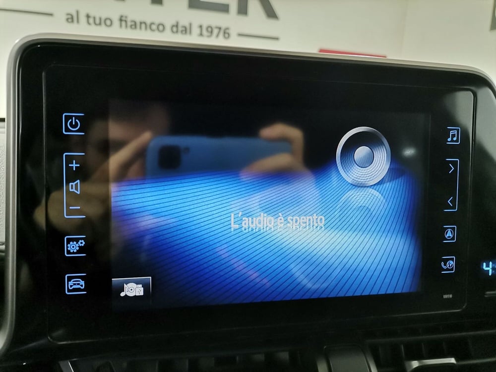 Toyota Toyota C-HR usata a Salerno (12)