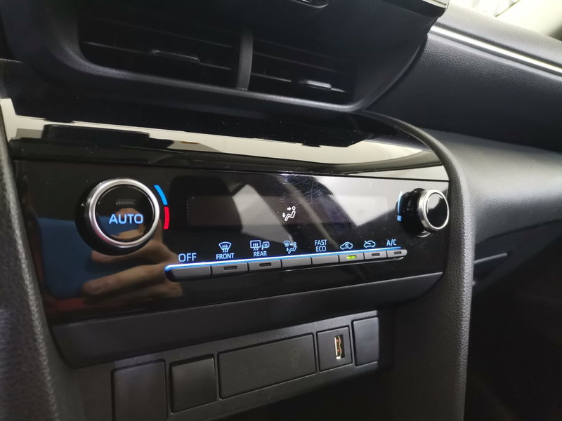 Toyota Yaris Cross usata a Salerno (14)