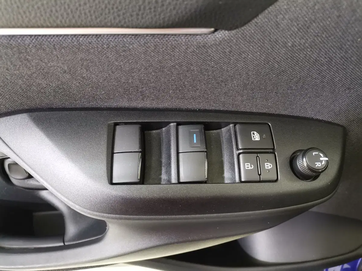 Toyota Yaris Cross usata a Salerno (17)