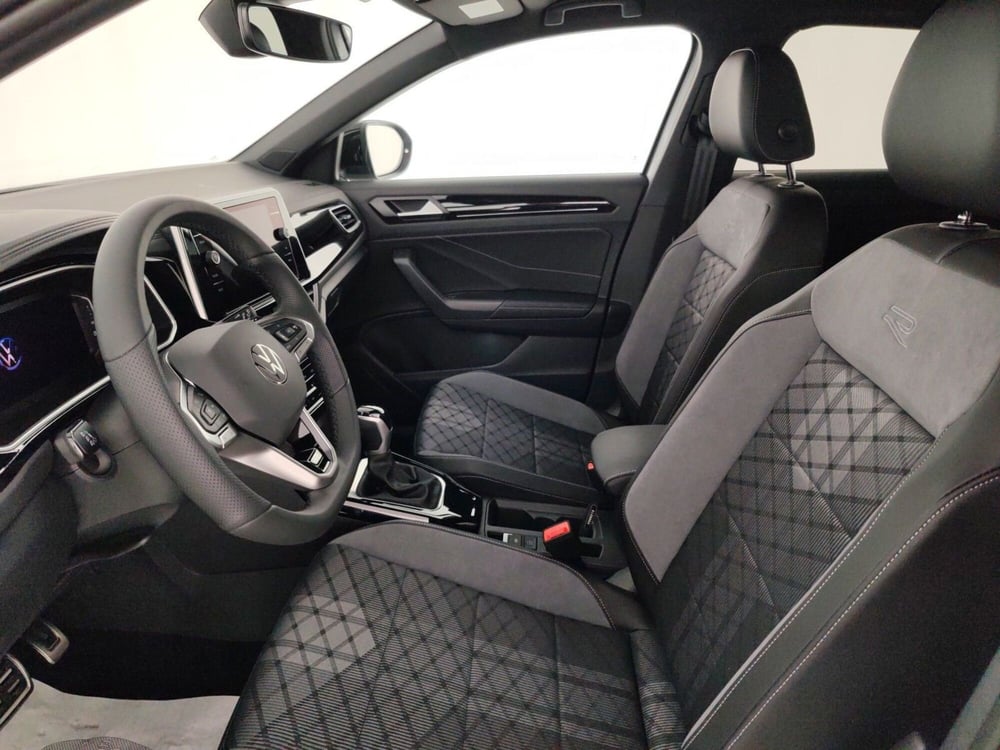 Volkswagen T-Roc nuova a Massa-Carrara (7)
