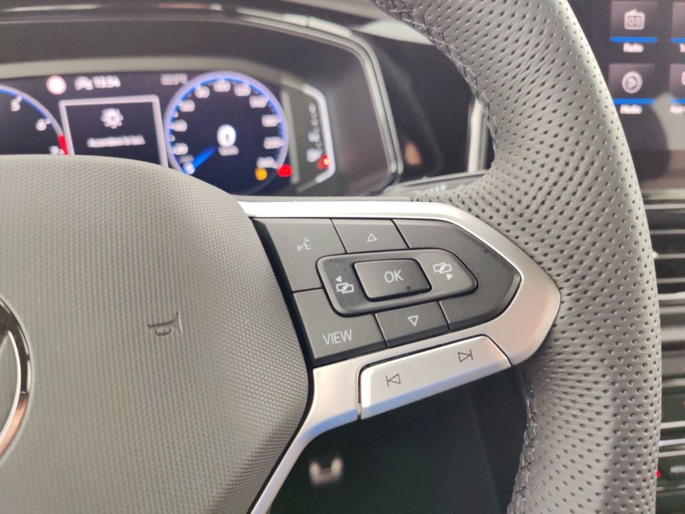 Volkswagen T-Roc nuova a Massa-Carrara (13)