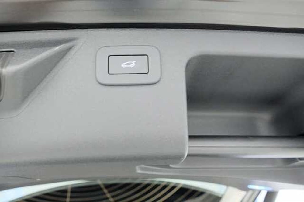 Land Rover Discovery Sport usata a Mantova (18)