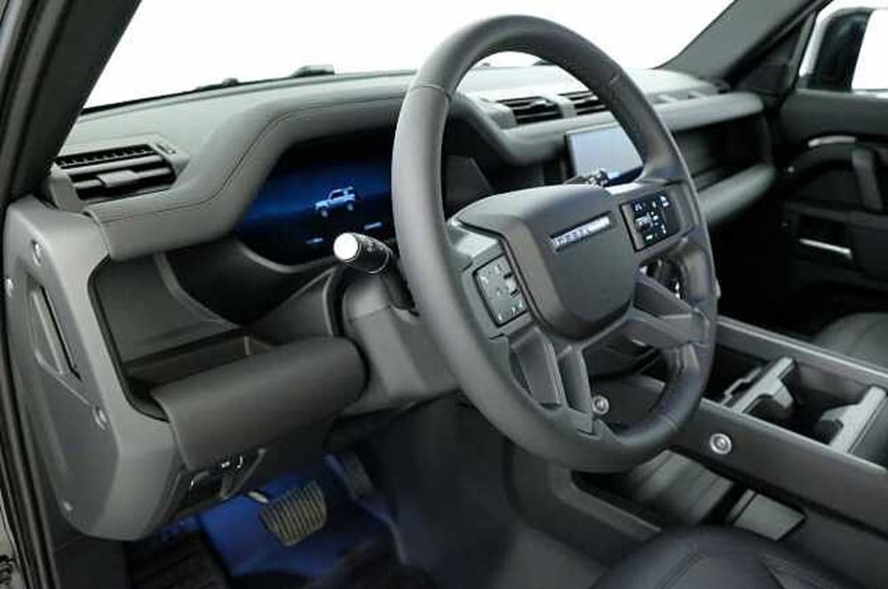 Land Rover Defender usata a Mantova (19)