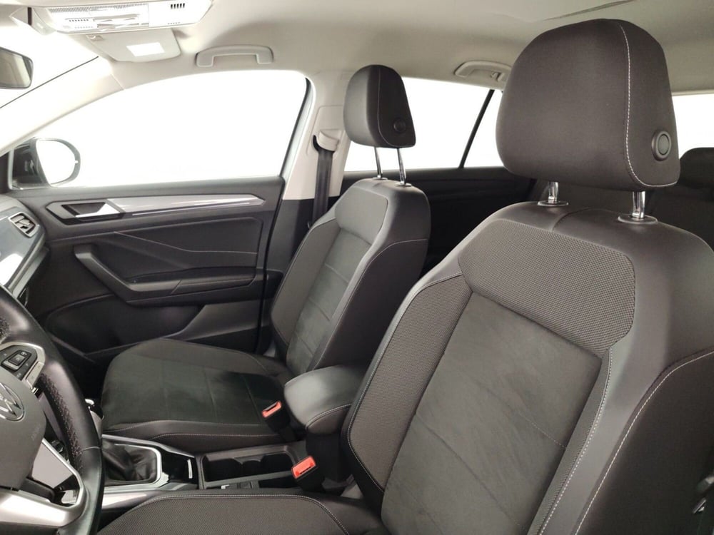 Volkswagen T-Roc usata a Massa-Carrara (8)
