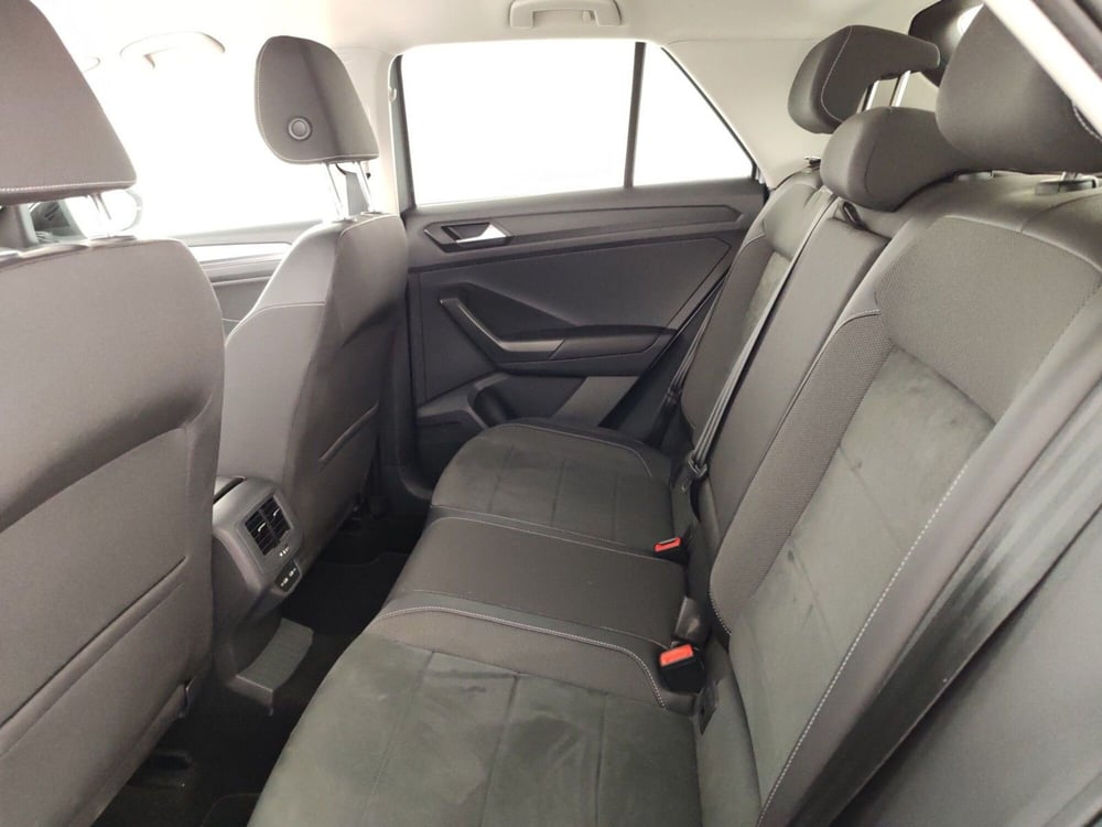 Volkswagen T-Roc usata a Massa-Carrara (9)