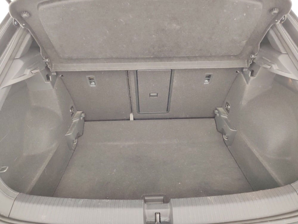 Volkswagen T-Roc usata a Massa-Carrara (16)