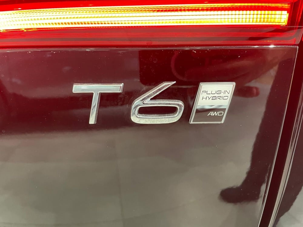 Volvo XC60 nuova a Prato (18)