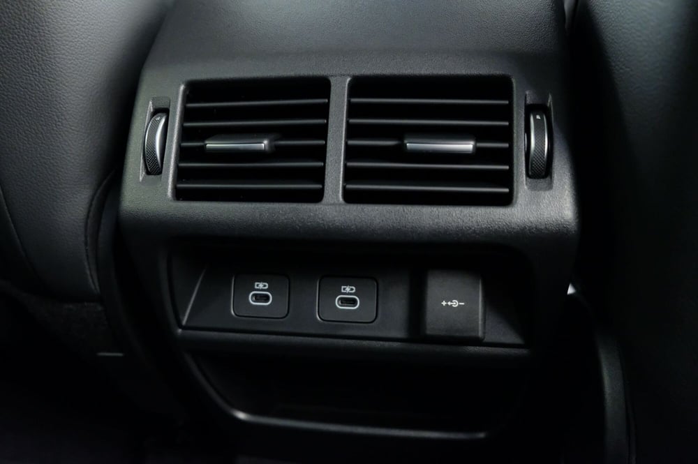 Land Rover Discovery Sport usata a Mantova (15)