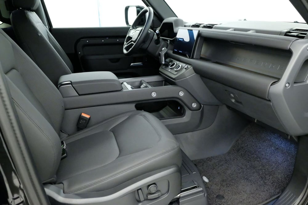 Land Rover Defender usata a Mantova (16)