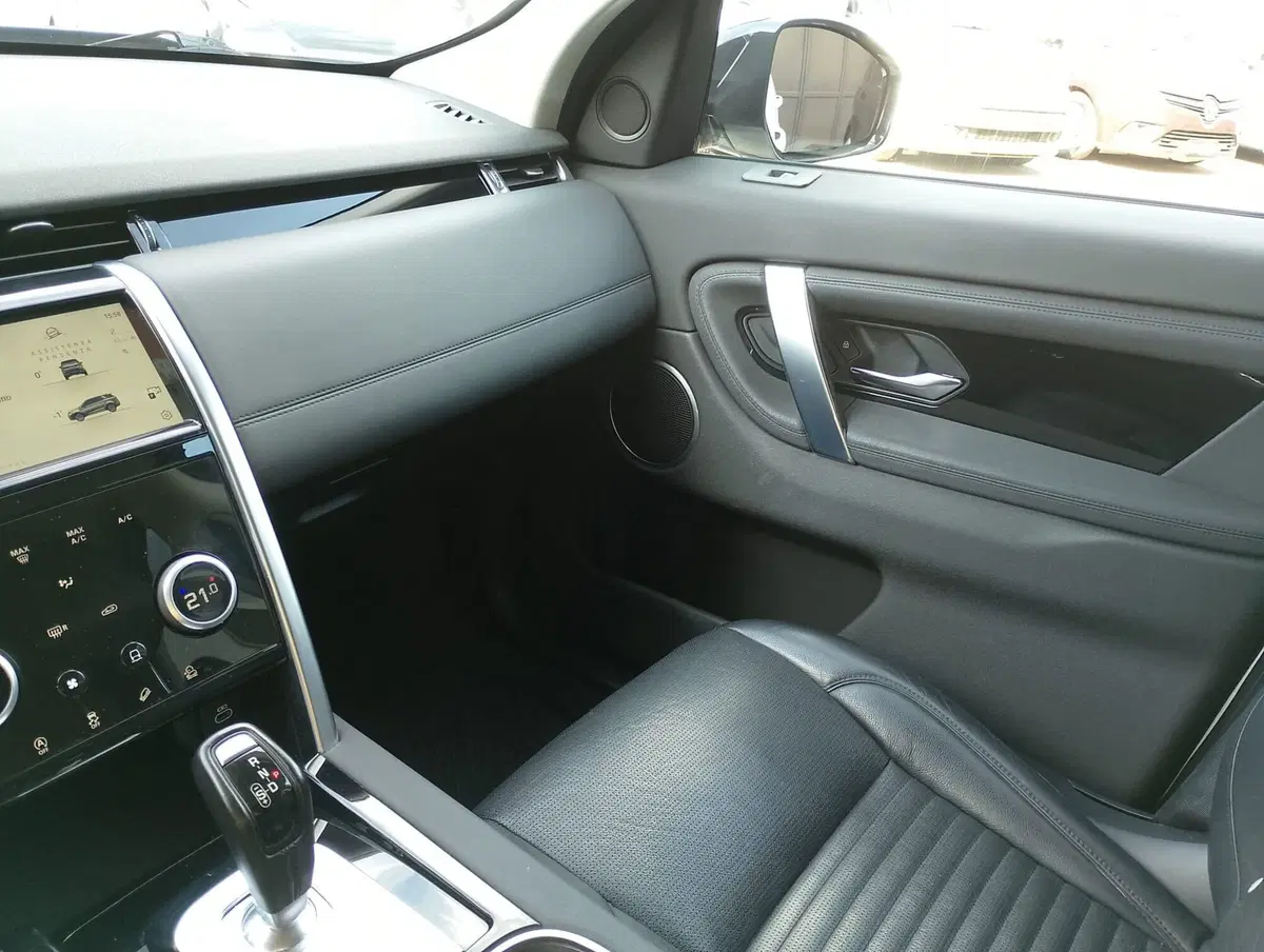 Land Rover Discovery Sport usata a Arezzo (3)