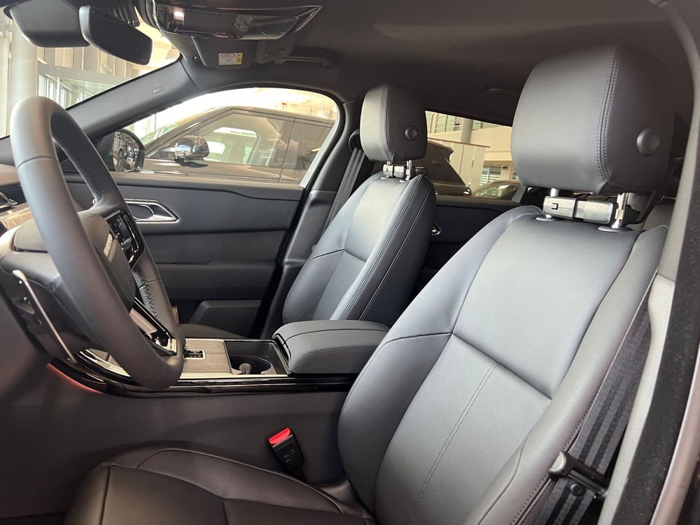 Land Rover Range Rover Velar nuova a Arezzo (3)