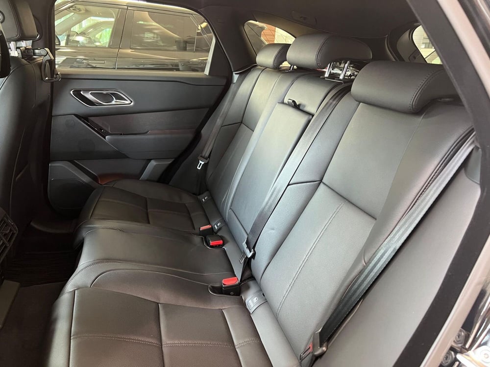 Land Rover Range Rover Velar nuova a Arezzo (5)