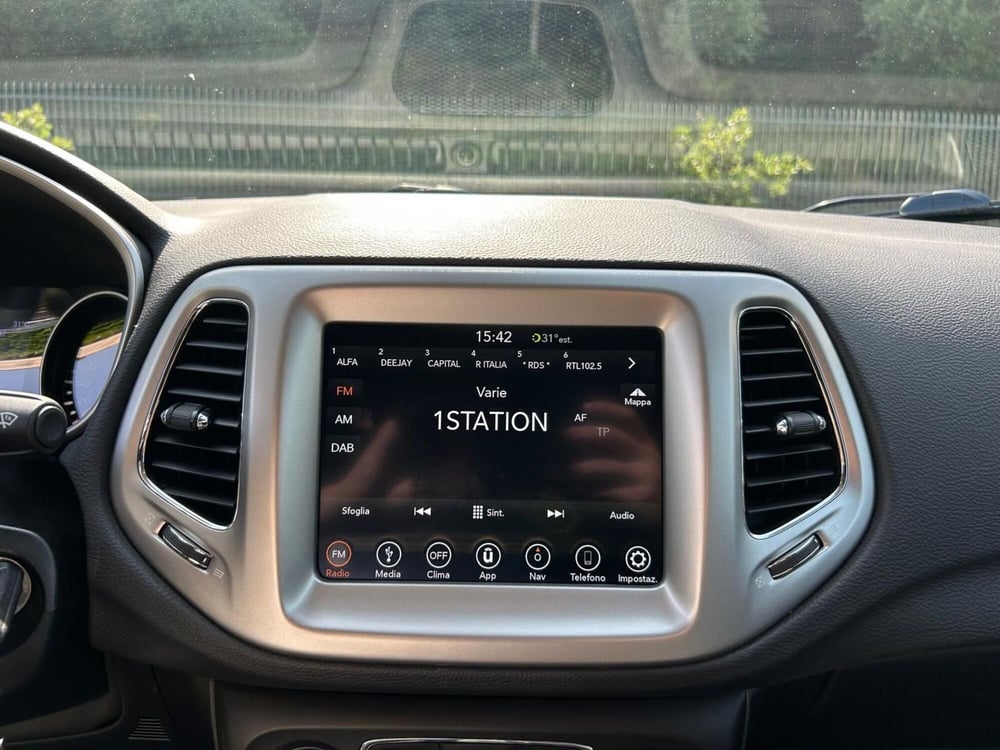 Jeep Compass usata a Salerno (20)