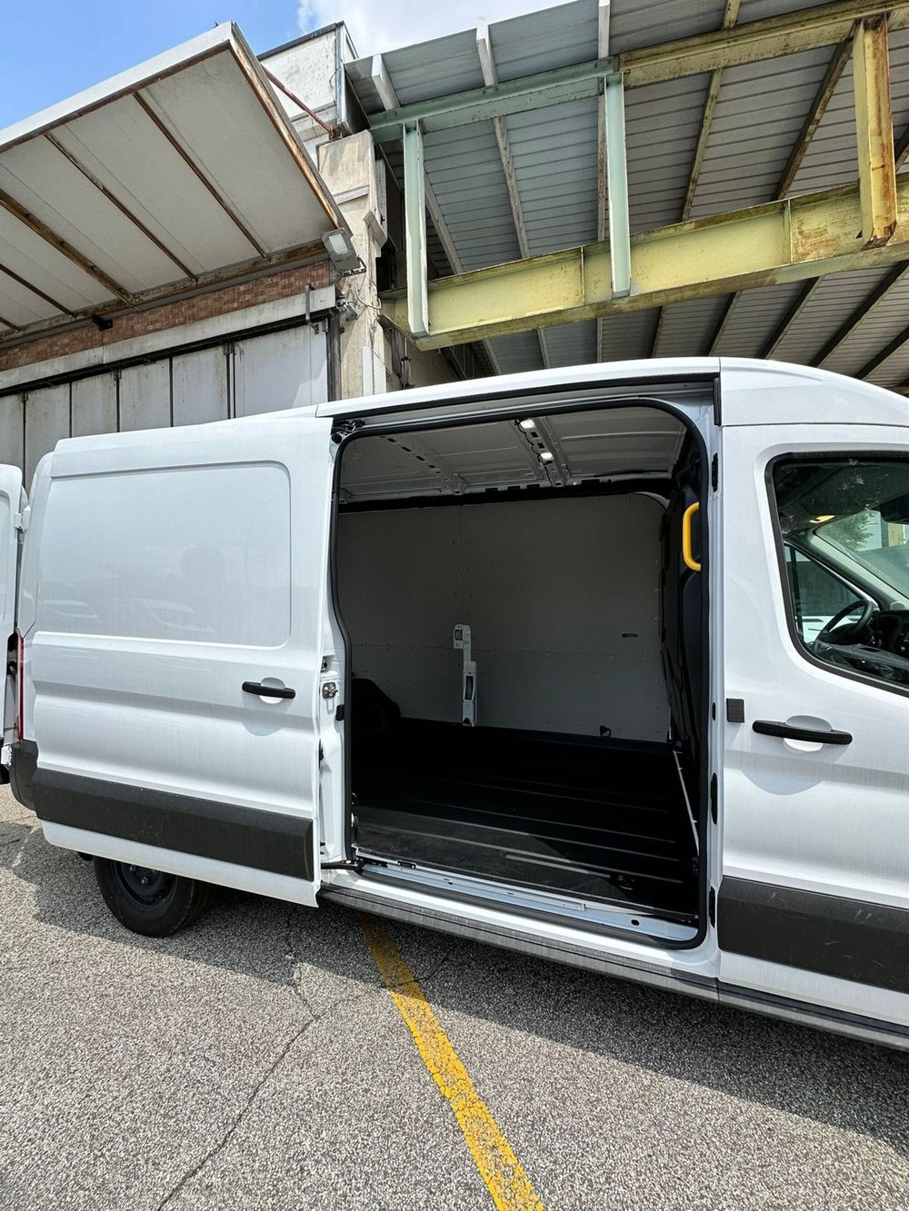 Ford Transit Furgone nuova a Salerno (11)