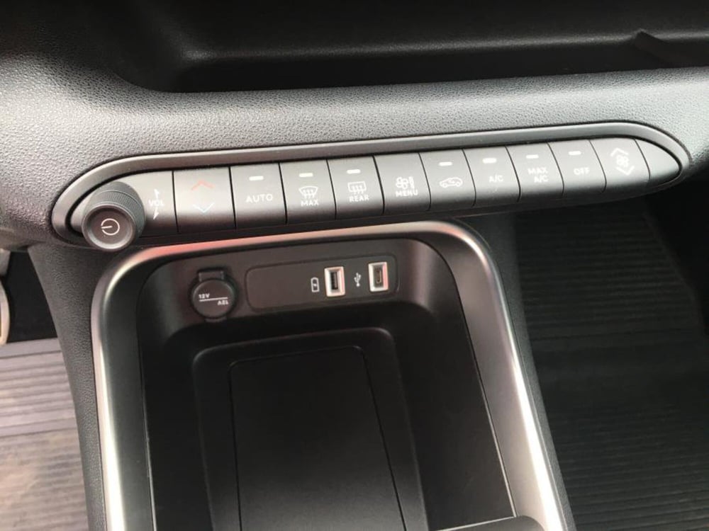 Jeep Avenger usata a Cuneo (17)