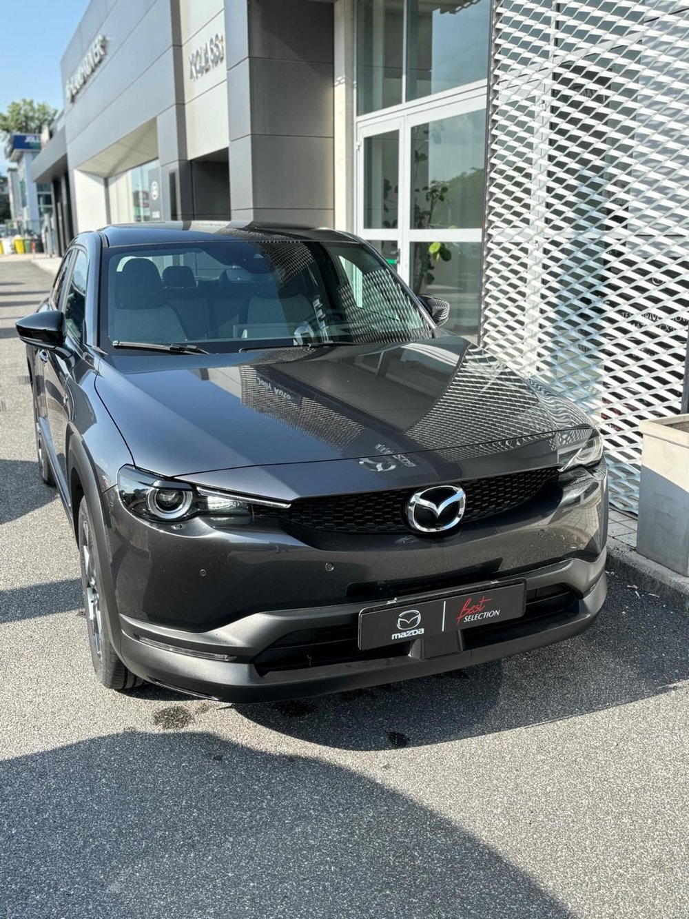 Mazda MX-30 nuova a Frosinone (8)