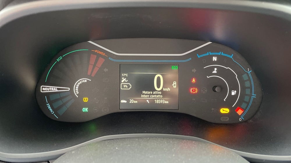 Dacia Spring usata a Varese (9)