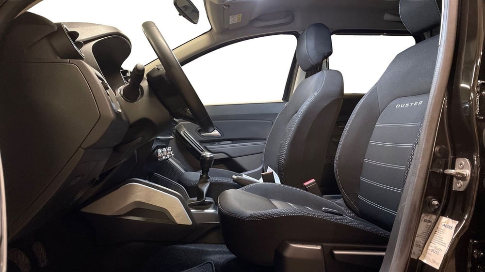 Dacia Duster usata a Varese (13)