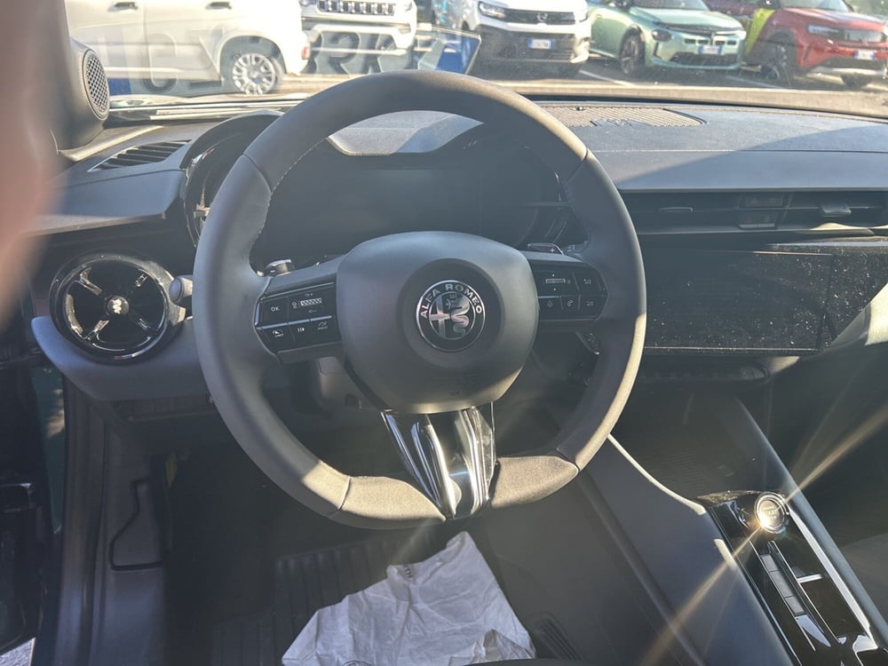 Alfa Romeo Junior nuova a Frosinone (6)